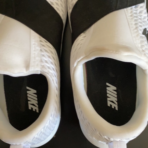 Nike Women’s Slip-on Trainers Sz 9 - Picture 7 of 11
